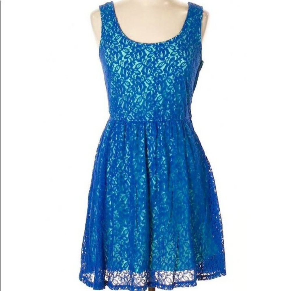 👗 Mossimo Blue Lace Skater Dress